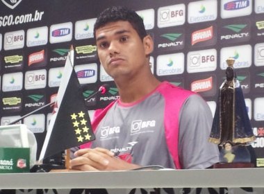 Meia do Vasco lamenta derrota para o Flamengo: 'O time foi bem'