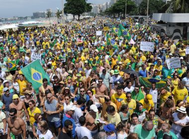Lava Jato interessa mais aos brasileiros do que Copa do Mundo no momento, diz pesquisa