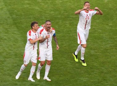 Sérvia vence a Costa Rica pela abertura do Grupo E