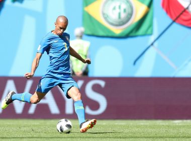 Miranda projeta jogo contra a Sérvia: 'Melhorar ainda mais e buscar a vitória'