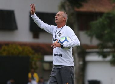 'Competição ainda está aberta', diz Lisca sobre duelo entre Ceará e Bahia