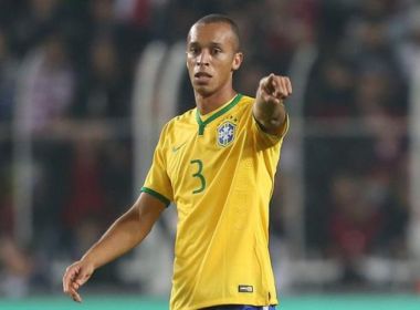 Próximo capitão, Miranda evita falar sobre Neymar: ‘Não tem que pensar no individual’