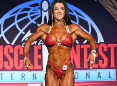 Atleta se torna quarta profissional de fisiculturismo da Bahia de organização dos EUA