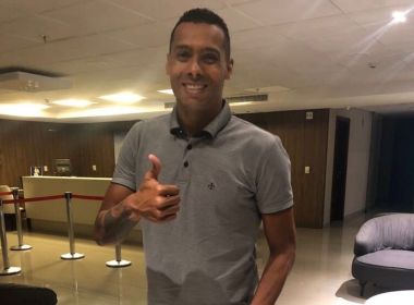 Figueirense anuncia a contratação do atacante Elton