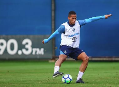 Jael passa por cirurgia no joelho e desfalca o Grêmio por um mês