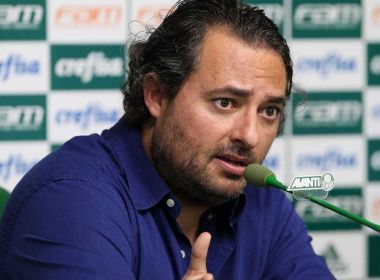 Diretor do Palmeiras pede punição ao árbitro após lance polêmico no último minuto
