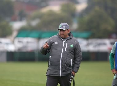 Antes de duelo, Guto Ferreira destaca pontos fortes do Vitória: 'Não dá para vacilar'