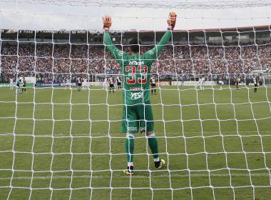 Titular absoluto do Vasco, Fernando Miguel fala da expectativa para 2019