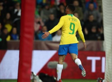 Jesus marca duas vezes e salva Brasil contra República Tcheca