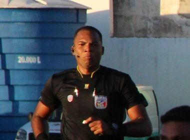 Irinaldo Jorge apita semifinal entre Bahia de Feira e Vitória da Conquista