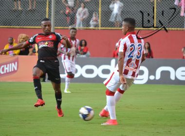 'Adoro quando é jogo assim', diz Jorge Henrique após atuação contra o Vitória
