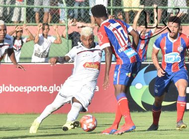 Meia do Bahia de Feira lamenta empate do Bahia no final da partida