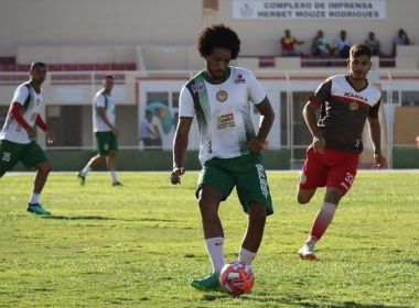 'Precisamos ficar empregados até o fim da Série D', diz zagueiro da Juazeirense
