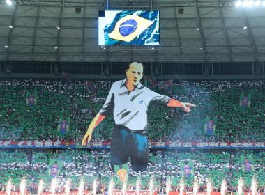Rogério Ceni é homenageado pelo São Paulo e pela torcida do Fortaleza