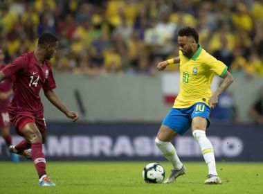 'Depois da tempestade vem a calmaria', diz Neymar ao publicar foto do tornozelo inchado