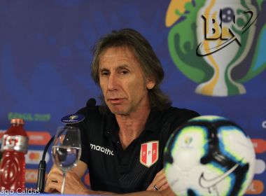 Gareca reconhece que Peru precisa melhorar e crê em classificação sobre o Uruguai