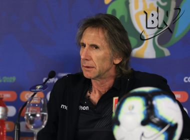 Técnico do Peru projeta jogo contra Chile e afirma: 'Somos uma seleção muito forte'