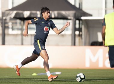 Leonardo quer levar Lucas Paquetá para o PSG, afirma jornal italiano