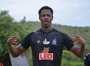 Ex-zagueiro do Vitória é eleito o melhor da rodada na Tailândia