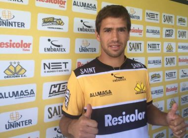 Zagueiro uruguaio cobra atenção do Criciúma contra o Vitória: 'Temos que ir precavidos'