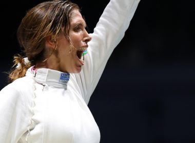 Brasileira vibra com título inédito no Mundial de Esgrima: 'Sensação única'