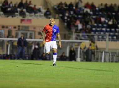 Após lesão grave, atacante de 19 anos estreia na temporada e vira opção do Paraná