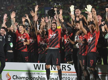 Athletico-PR goleia Shonan Bellmare e conquista segundo título internacional 