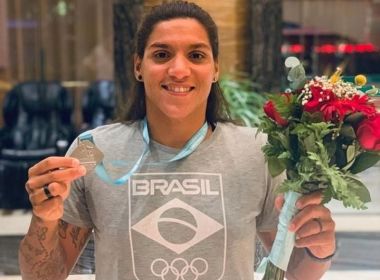 Ana Marcela fica em 2ª na China e é vice no Circuito Mundial de Maratonas Aquáticas