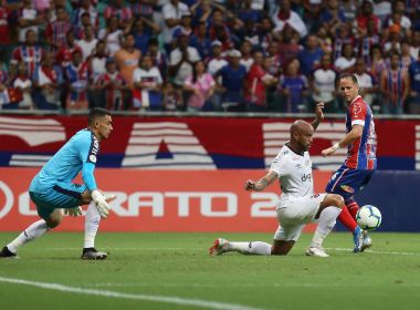 'A sorte também tem que ajudar', comenta goleiro do Athletico-PR após vencer o Bahia