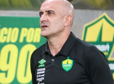 Após derrota para o Vitória, Cuiabá demite o técnico Itamar Schülle