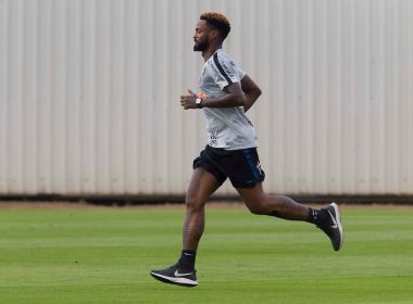 No Corinthians, Renê Junior quer definir futuro: 'Não posso fechar portas para outros clubes'