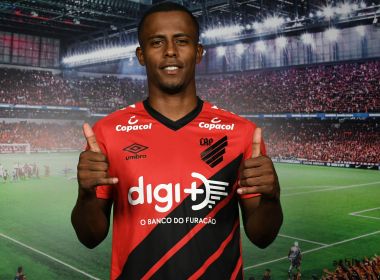 Athletico-PR oficializa a contratação do atacante Carlos Eduardo