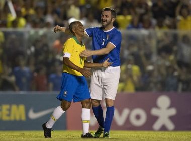 Em jogo festivo de reedição da final da Copa de 94, Brasil perde da Itália