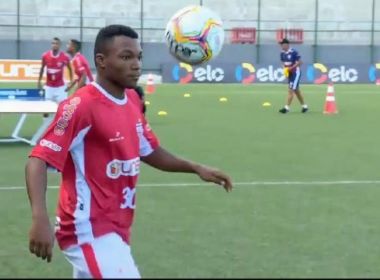 Fabrício Neguinho, do Bahia de Feira, se destaca como jogador mais jovem do Baianão