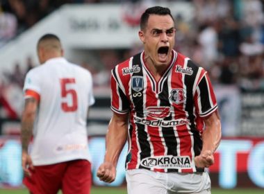 Victor Rangel vibra com gol pelo Santa Cruz: 'Contente em ver a bola morrendo nas redes'