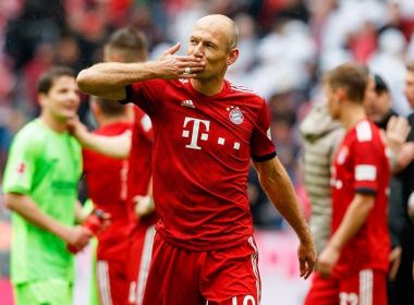 Dirigente do Botafogo revela sondagem pelo atacante holandês Robben