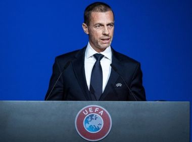 Presidente da Uefa é otimista sobre pós-pandemia: 'Futebol com torcida voltará em breve'