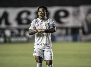 Com braçadeira de capitão do Santos, Marinho nega frustração por Seleção