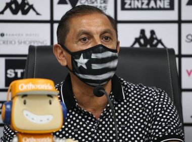 'As coisas não saíram como queríamos', diz Ramón Diaz após sair do Botafogo