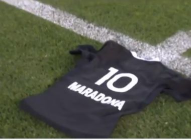 Seleção de rugby da Nova Zelândia faz homenagem para Maradona; veja vídeo