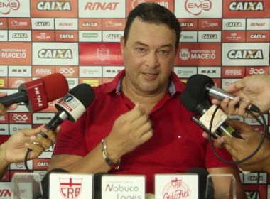 Após demitir Ramon Menezes, CRB contrata o técnico Roberto Fernandes