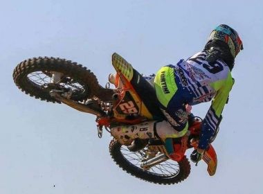 Após bater em árvore, promessa italiana do motocross morre aos 17 anos