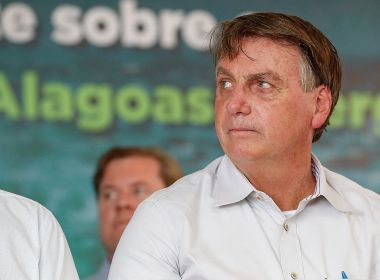 Presidente Jair Bolsonaro reforça pedido de torcida nos estádios: 'Temos que voltar a viver'
