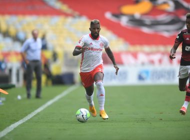 Árbitro justifica expulsão de Rodinei na súmula : 'Jogo brusco grave'