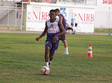 Juazeirense apresenta meia angolano para a disputa da temporada 2021