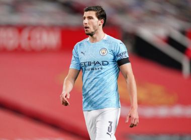 Jornalistas elegem zagueiro Rúben Dias, do City, como o melhor jogador do futebol inglês