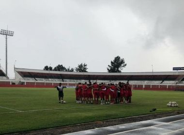 Atletas do Atlético de Alagoinhas protestam contra falta de pagamento da premiação