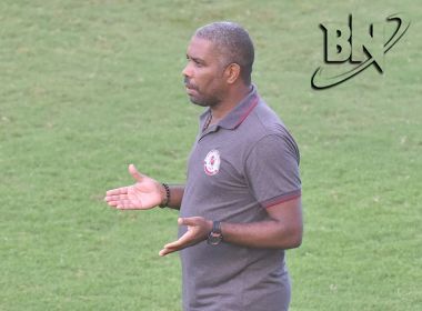 Jonilson fica na bronca com arbitragem após empate do Jacuipense em Pituaçu