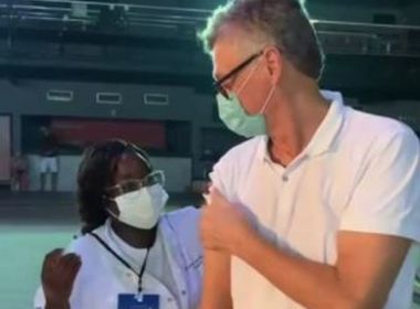 Vôlei: No Rio, Renan Dal Zotto recebe segunda dose da vacina contra a Covid-19