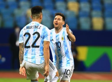 Scaloni exalta Messi após grande atuação: 'Que jogue até a idade que puder'